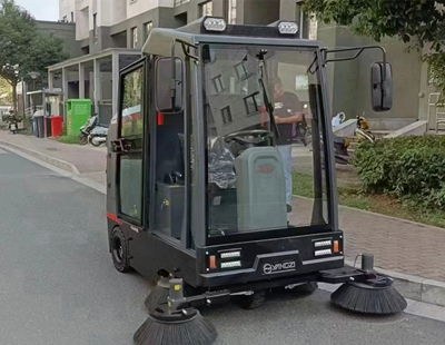 永飛物業(yè)使用揚子掃地機(jī)提高清潔效率
